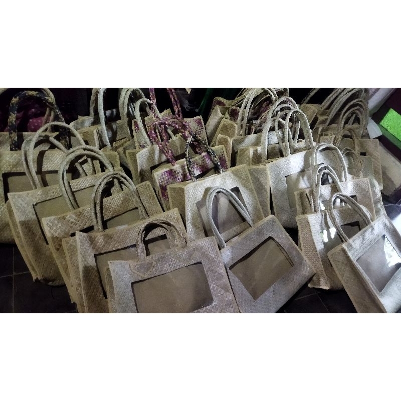 Tas Hampers Mika Anyaman Pandan Natural