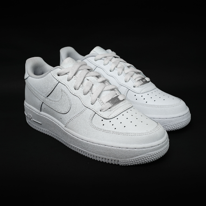 Nike Air force 1 Triple white Men/Wmns