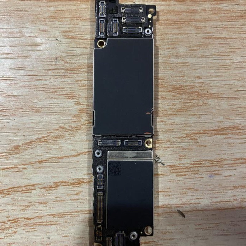 iPhone XR 128 Lock iCloud