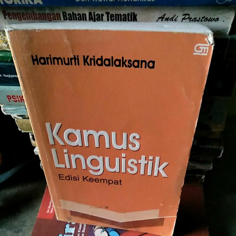 kamus linguistik
