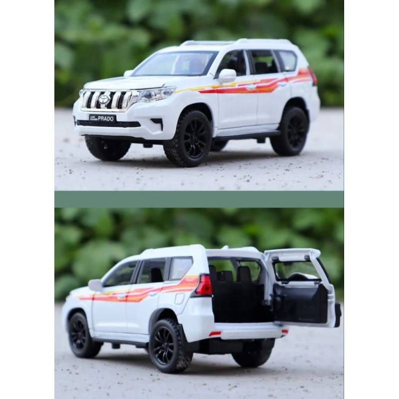 DIECAST Mobil Toyota Land Cruiser V8 Skala 1:32 Miniatur Mobil Mainan Pajangan Land Cruiser Prado Dan LC300 Pajero Sport