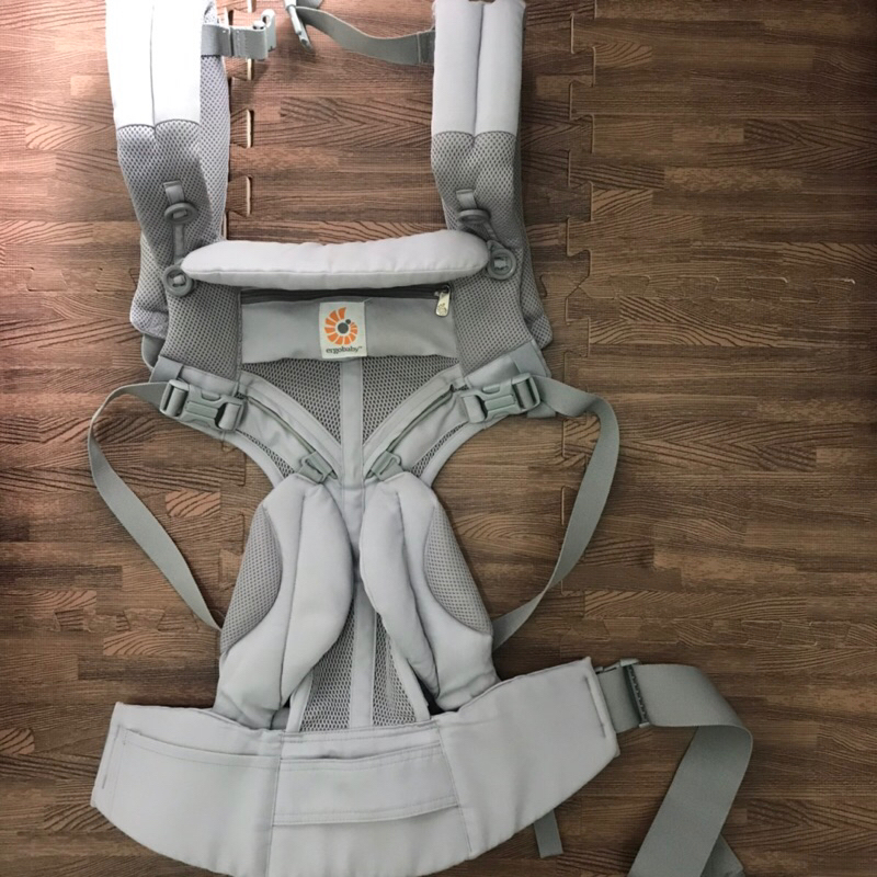 Preloved Ergobaby Omni 360