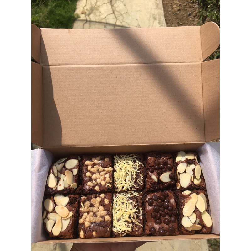

brownies Small Size// mix toppig