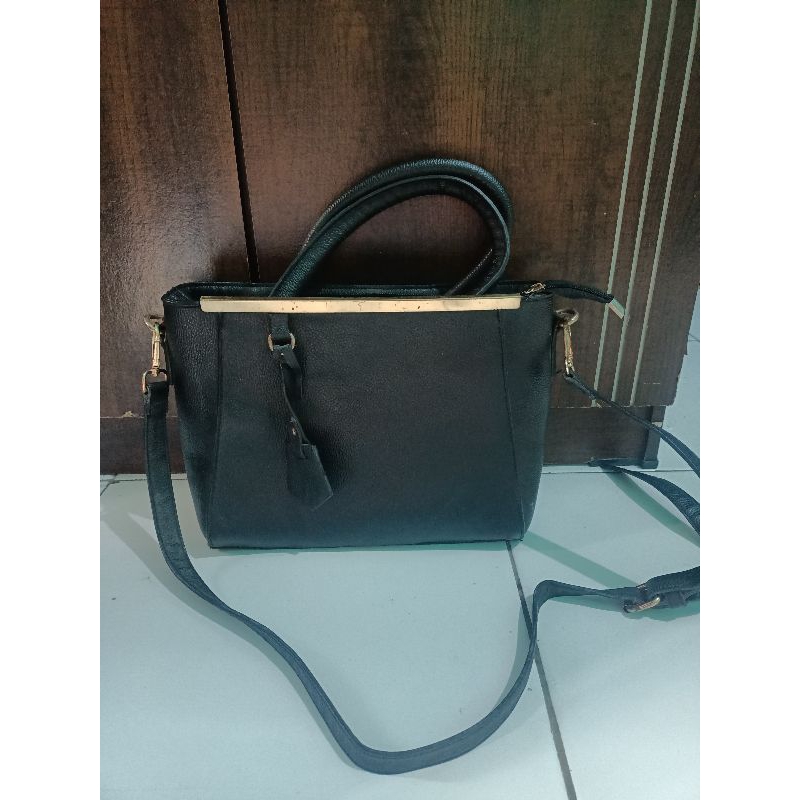Tas wanita tas kulit hitam 30cm tali panjang
