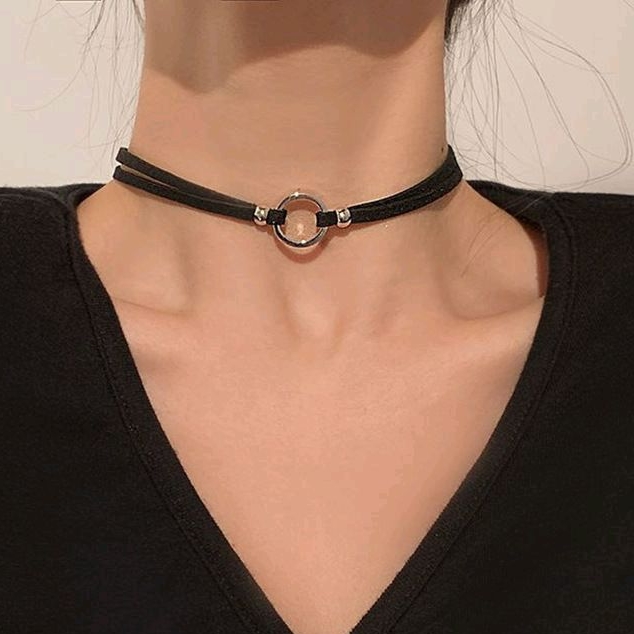 Kalung Choker Hitam Ring Tengah Gaya Korea