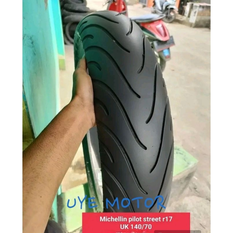 BAN SEPASANG MERK MICHELIN PILOT STREET RING 17 UK 140/70 110/70