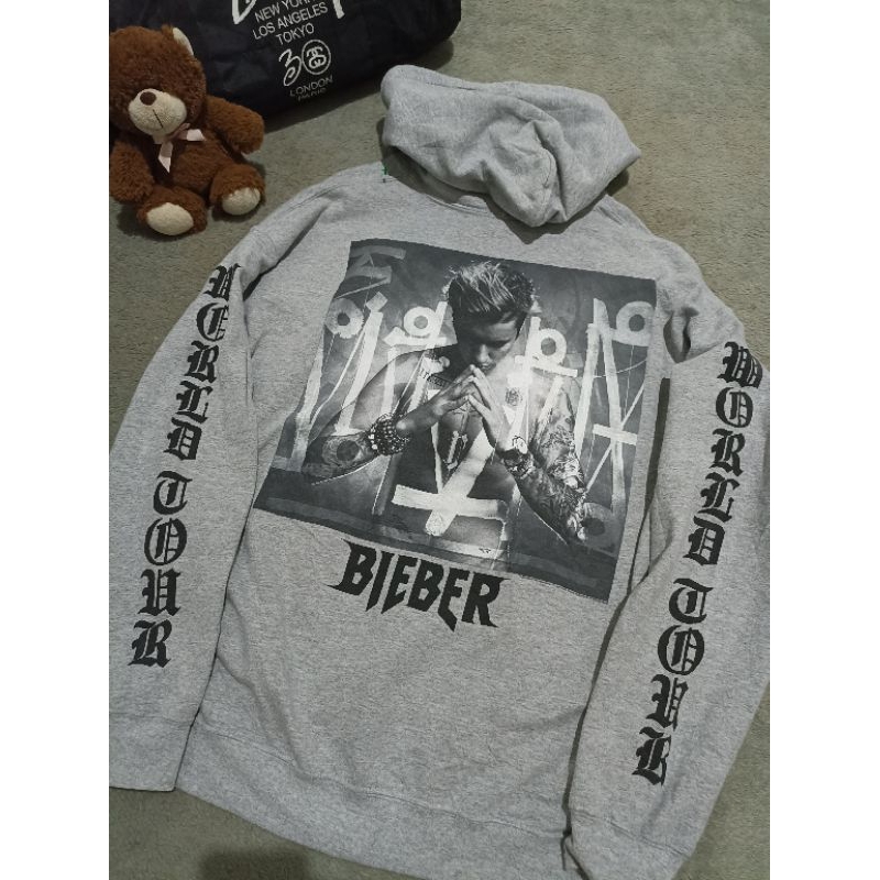 Hodie Justin Bieber Tour second