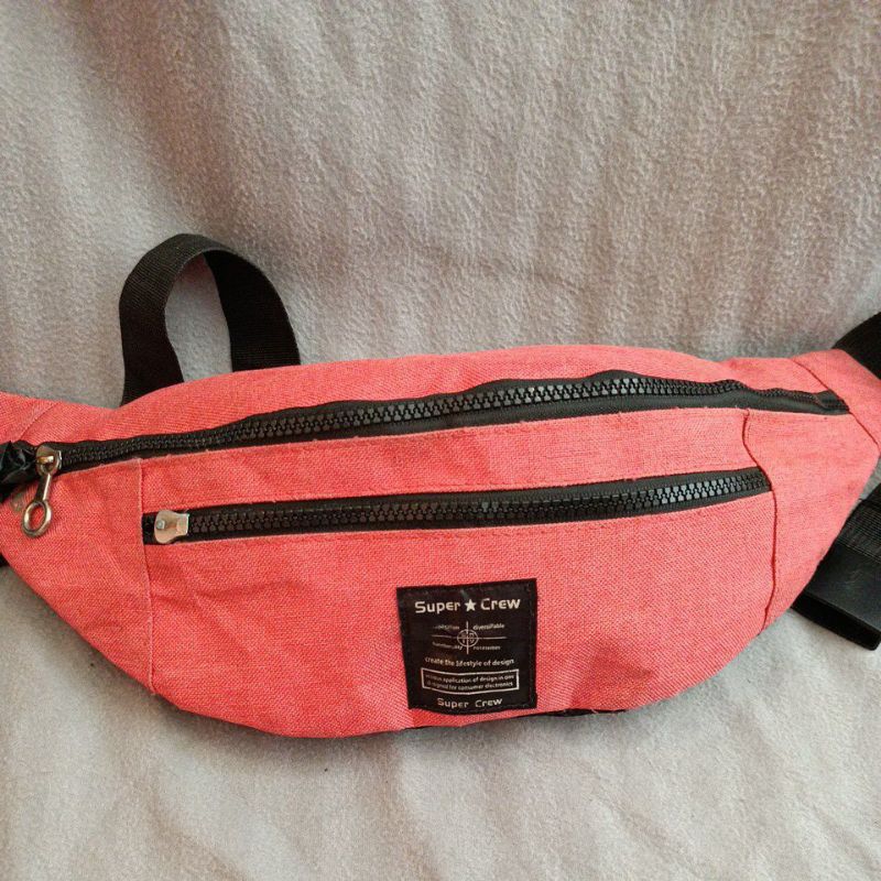 WB kanvas merah second preloved