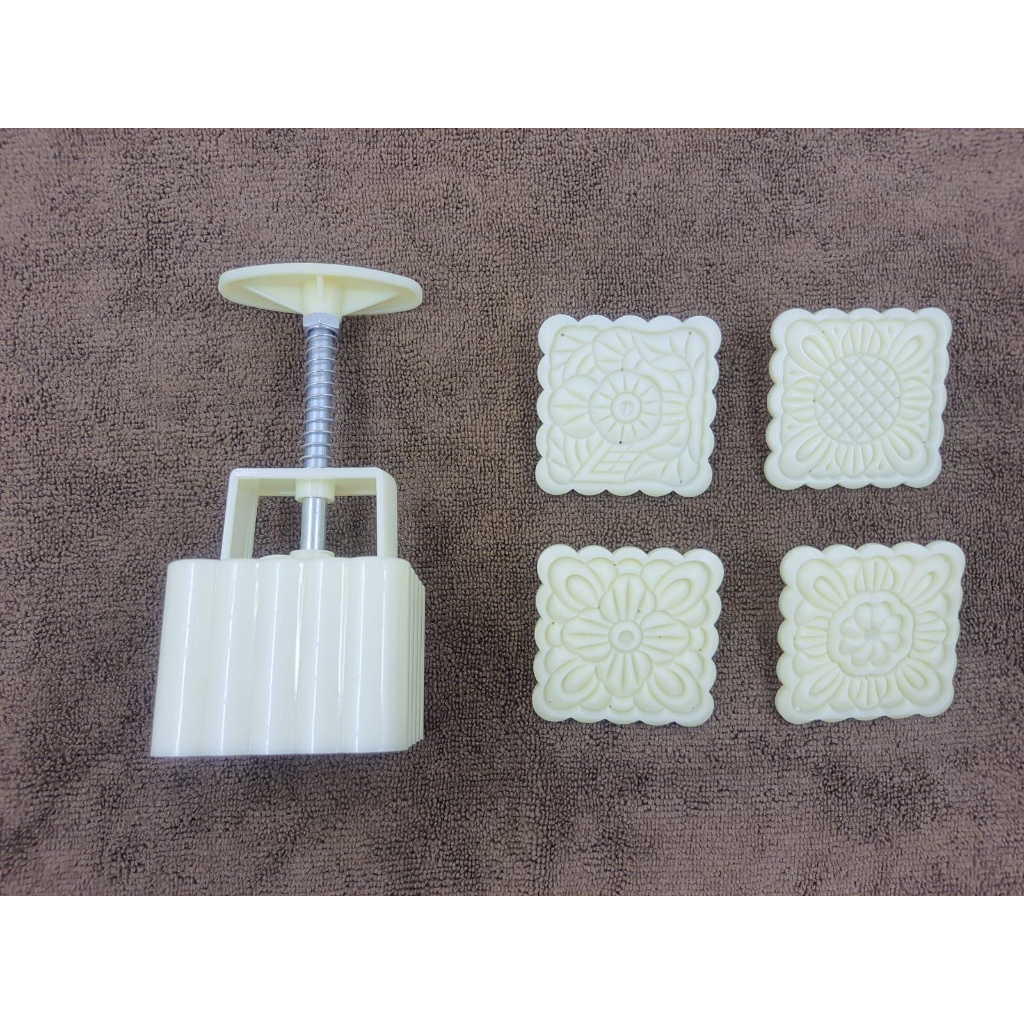 Cetakan Moon Cake / Cetakan Kue Bulan Segi Set 125 gram