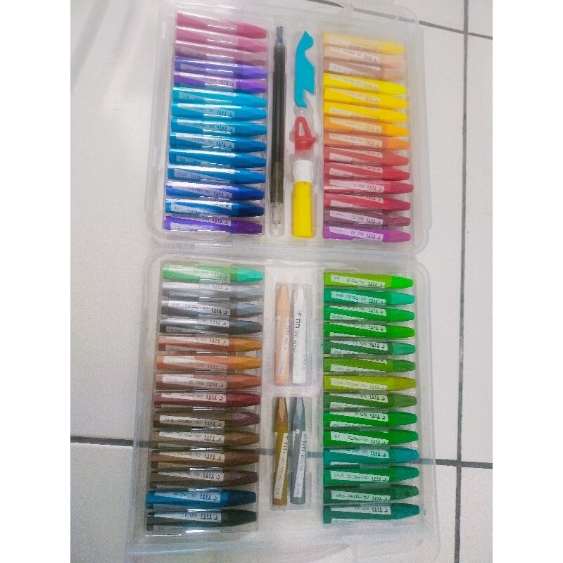 

crayon Titi 55 warna
