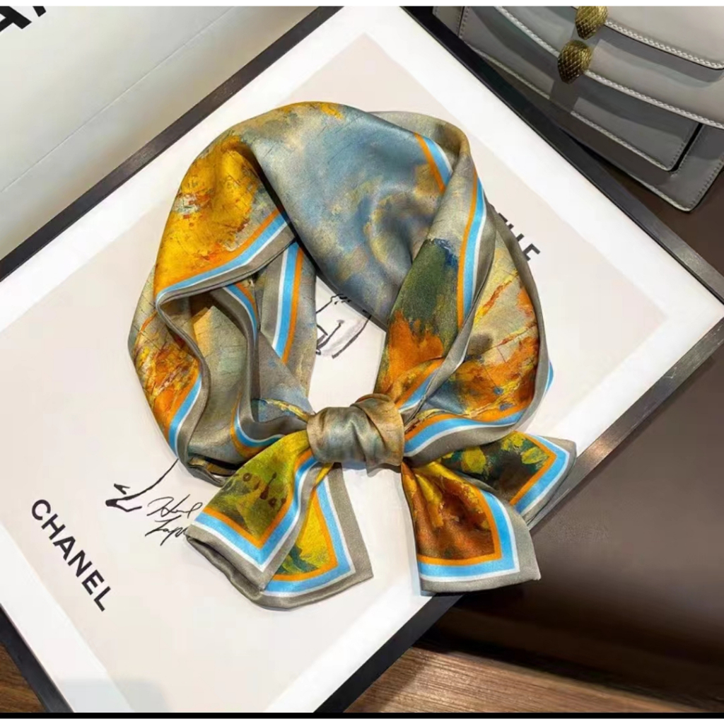 Syal sutra imitasi baru 70cm dicetak panjang profesional selendang persegi kecil wanita selendang fashion dekoratif serbaguna