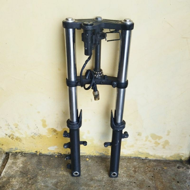 SHOCK DEPAN ORI YAMAHA R25 COCOK MODIF MT25 TIGER MEGAPRO VERZA CB150 BYSON VIXION JAPS BOBBER KING