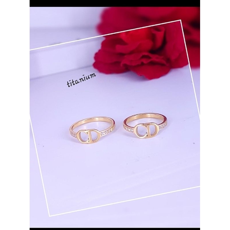 CINCIN TITANIUM BARIS