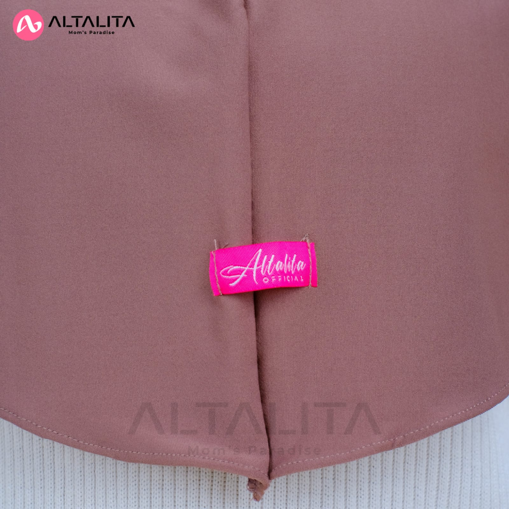 Altalita - Jilbab Bergo Instan Qaila Penguin Size M Hijab Sport Hamidah Menutup Dada Kerudung Instan Terbaru Bahan Jersey Premium Cocok Untuk Sekolah Olahraga Volly Futsal Senam dan Sehari-Hari