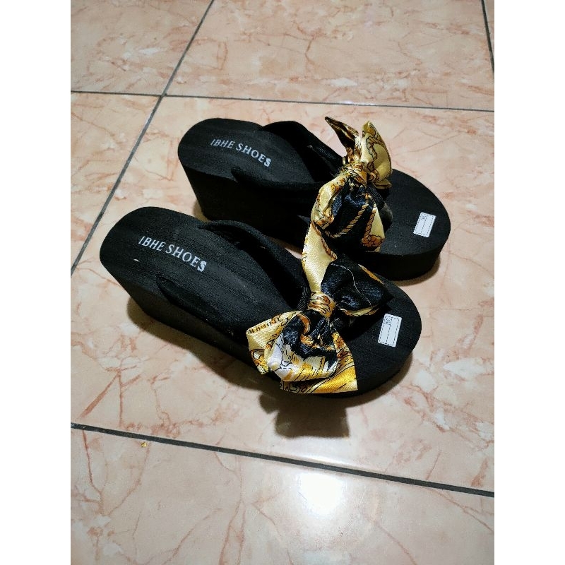 sandal wedges japit bunga spon  wanita cantik tinggi 7 cm harga promo!!