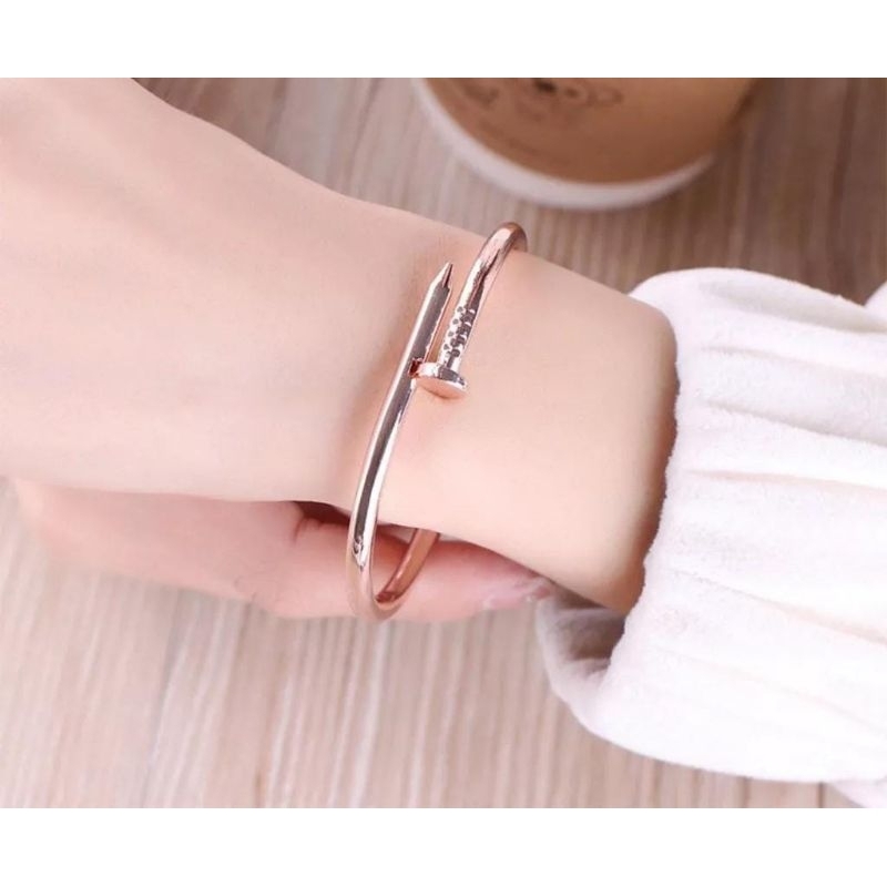 Medan Termurah kd26 Korean style Gelang fashion wanita Gelang paku cantik