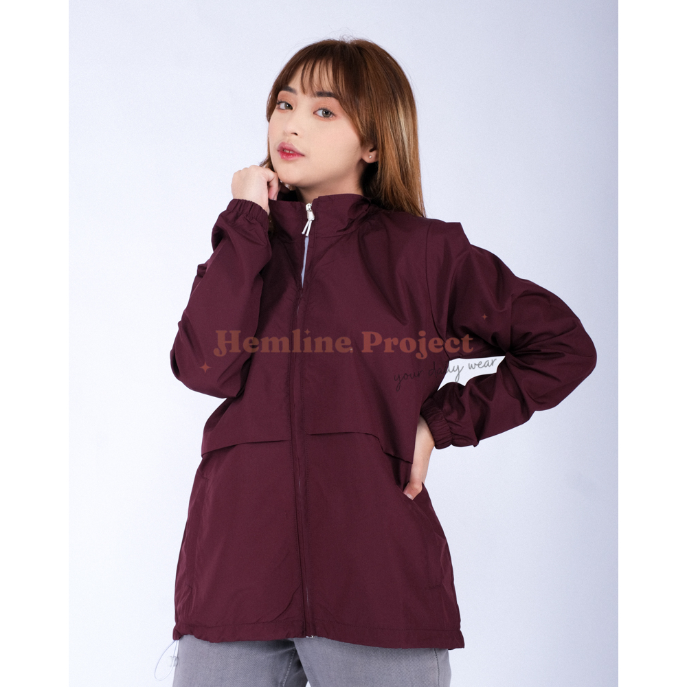 Elya Jaket Coach Wanita - Burgundy