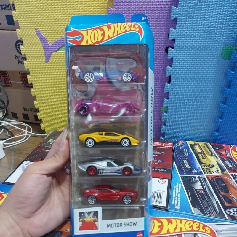 hot wheels original. hot wheels isi 5. hot wheels motor show. hot wheels terbaru