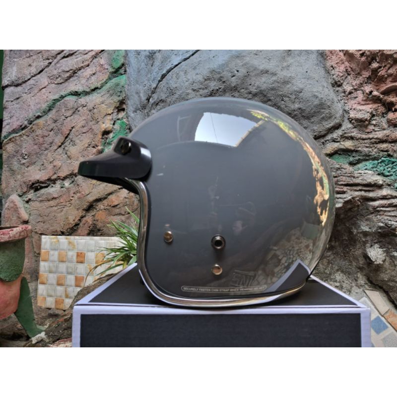 Helm BOGO List Chrome HNL kaca datar Original SNI