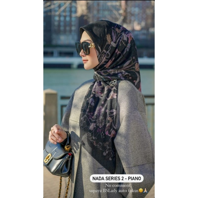 Buttonscarves Indah Nada Puspita 2 Mermaid Disney Al Qasr Grand Prix Blume SarSof Sarah Sofyan Blanc