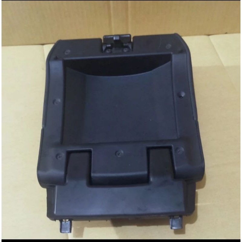 tutup consul box kulit Toyota innova reborn venturer original baru