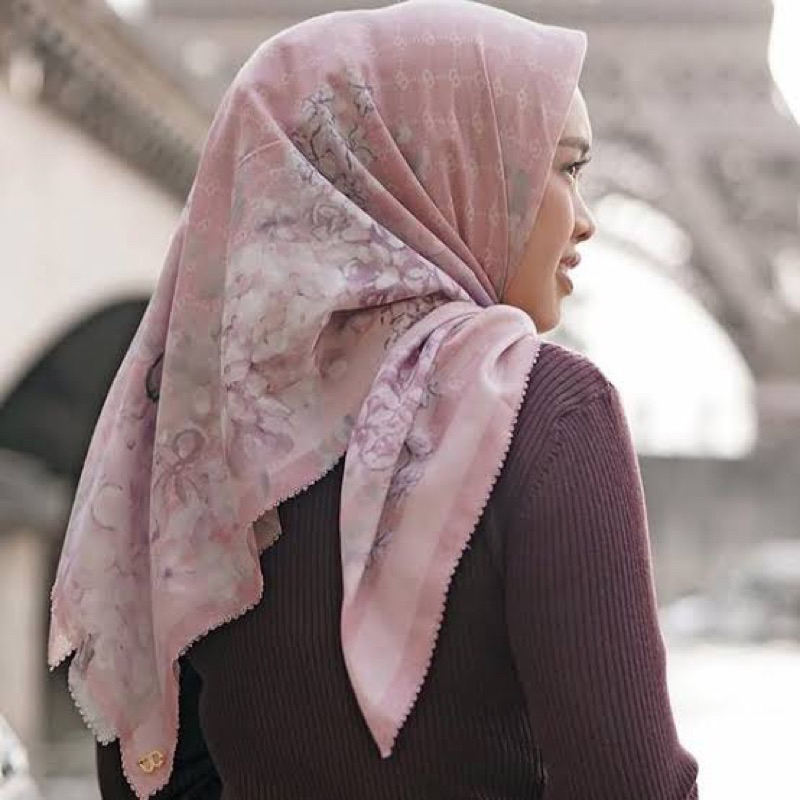 Preloved - Buttonscarves Hydrangea Rabe