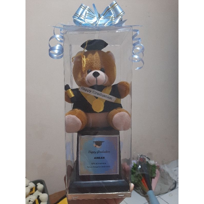 Piala Boneka wisuda