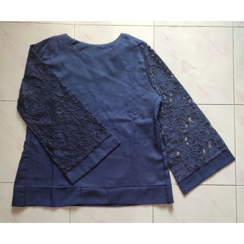 BLOUSE NAVY PRELOVED