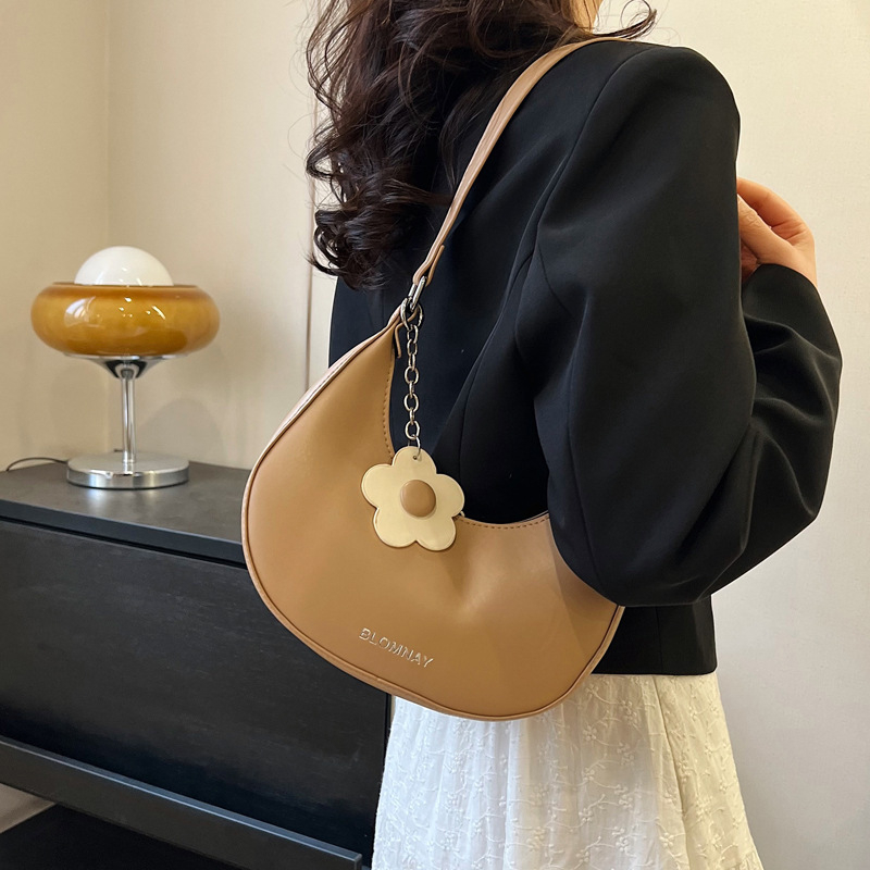 CHERYL Shoulder bag Tas Bahu Wanita Fashion Kondangan Armpit Dumpling Bag Solid Color Simple Style Chikoisme