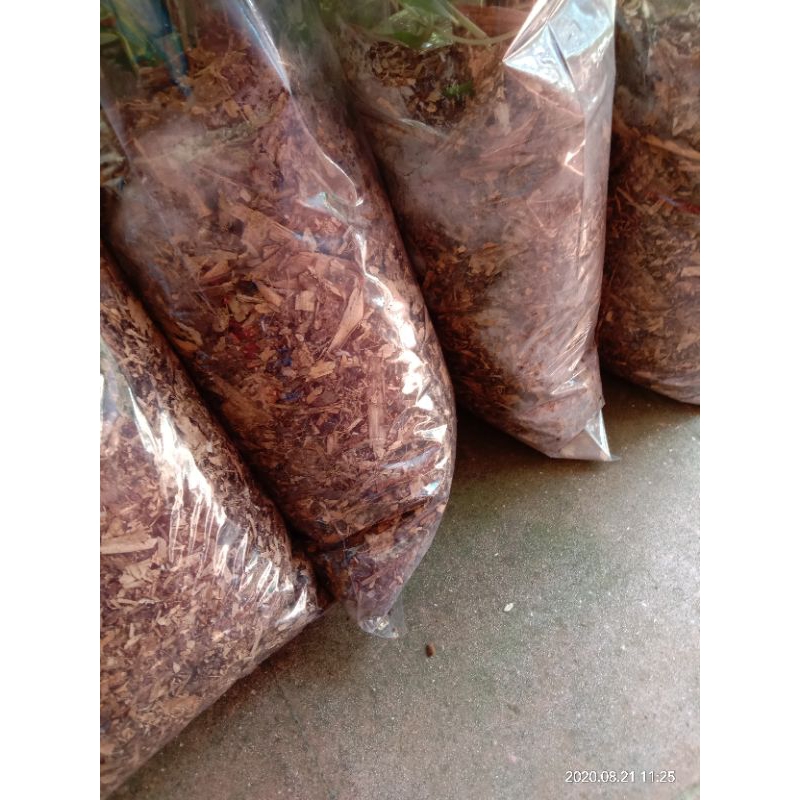 pupuk kompos daun bambu