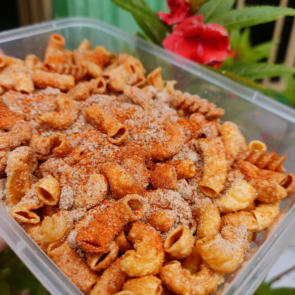 

MIX MAKARONI BUMBU KERING PEDES ASIN GURIH SNACKMOODS