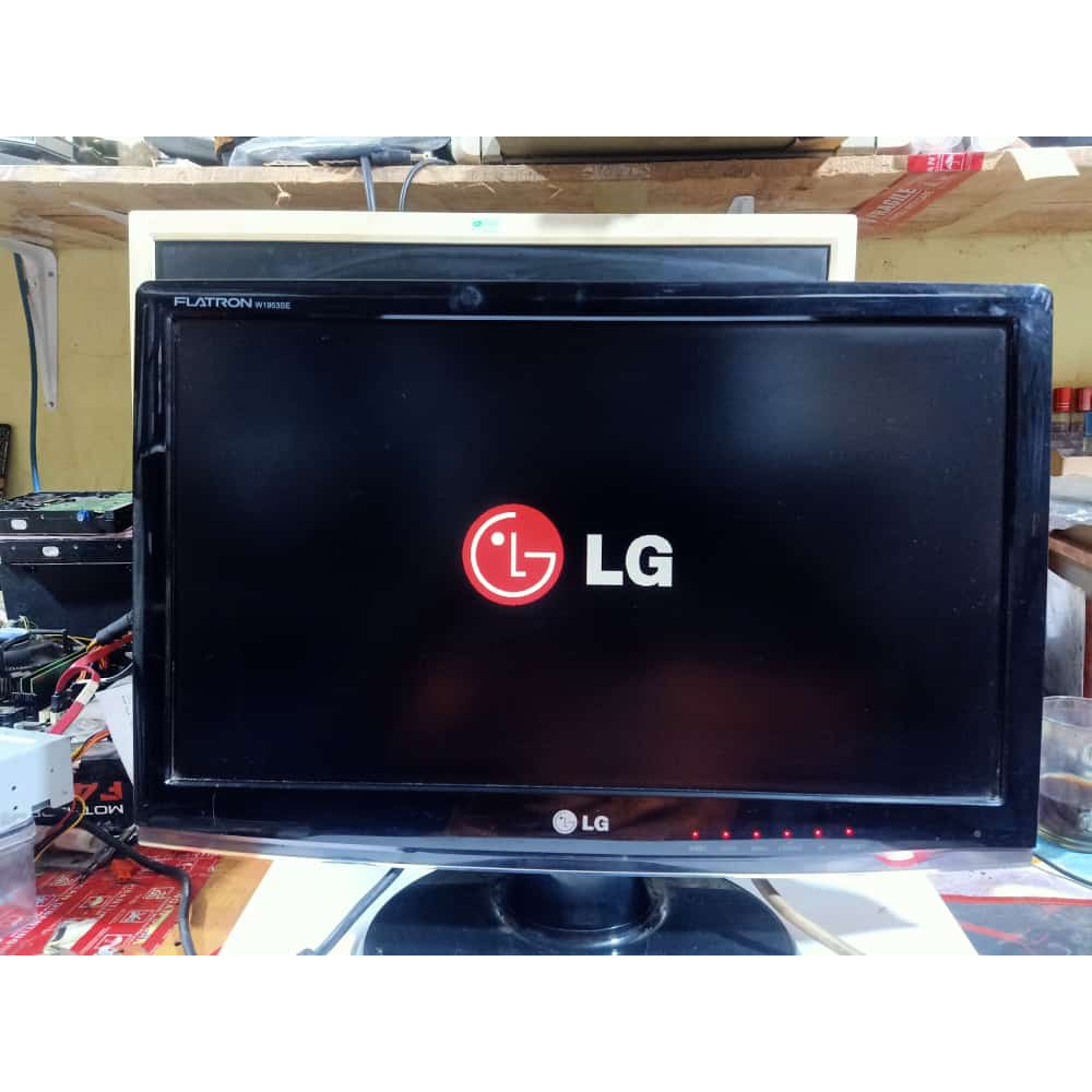 Monitor LCD LG 19Inchi wide