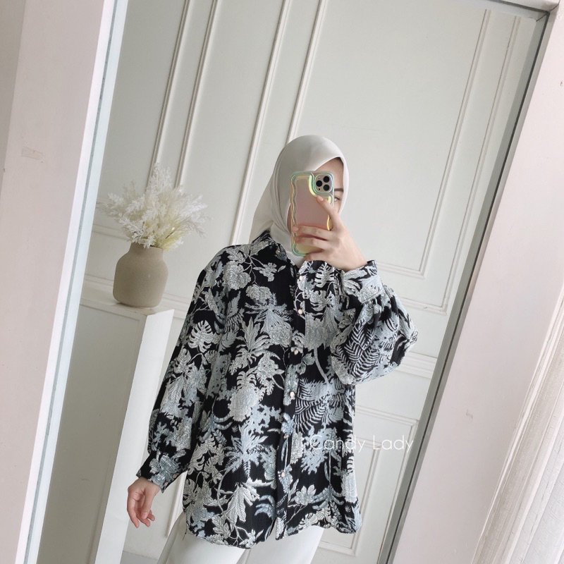 Naria Oversize Blouse