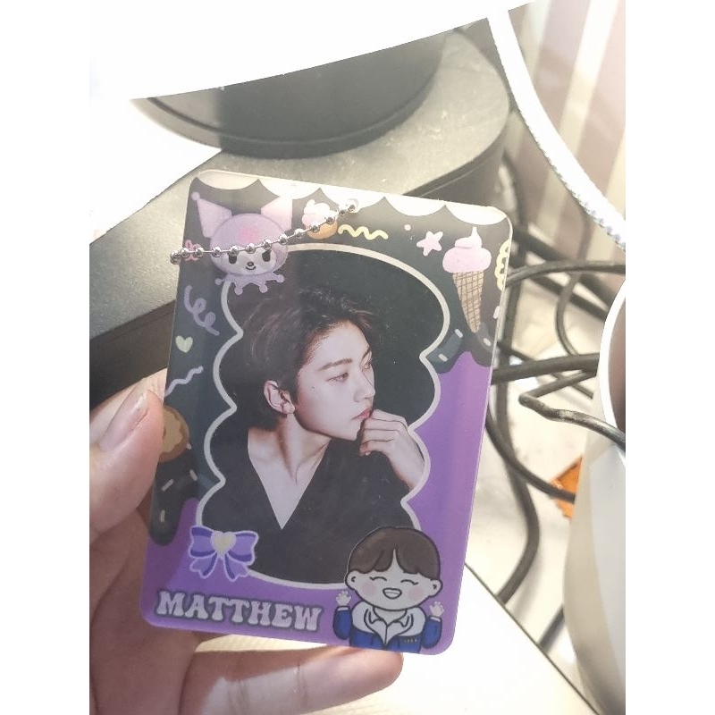 CARDHOLDER ACRYLIC CUSTOM 2SIDE SEOK MATTHEW.