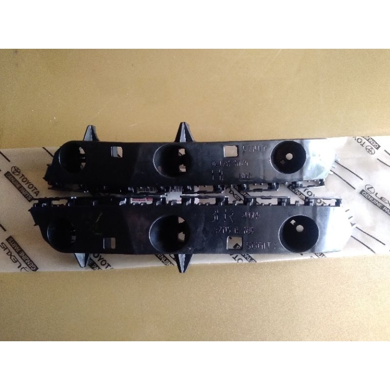 Braket Bumper depan kanan kiri Calya/Sigra ori