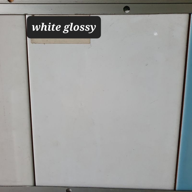 keramik dinding kamar tidur kamar mandi dapur 20x25 white glossy putih polos