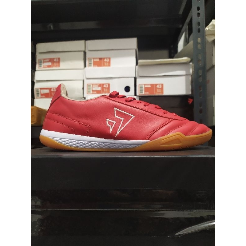 SEPATU FUTSAL SEVSPO NEW MAESTRO V2 MERAH PUTIH LEATHER
