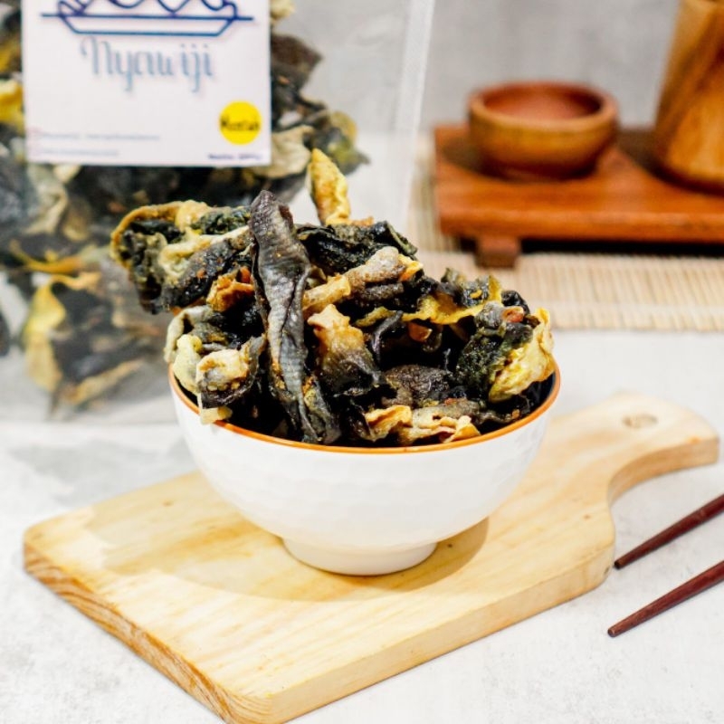 

Kripik Kulit Salmon 250 gr