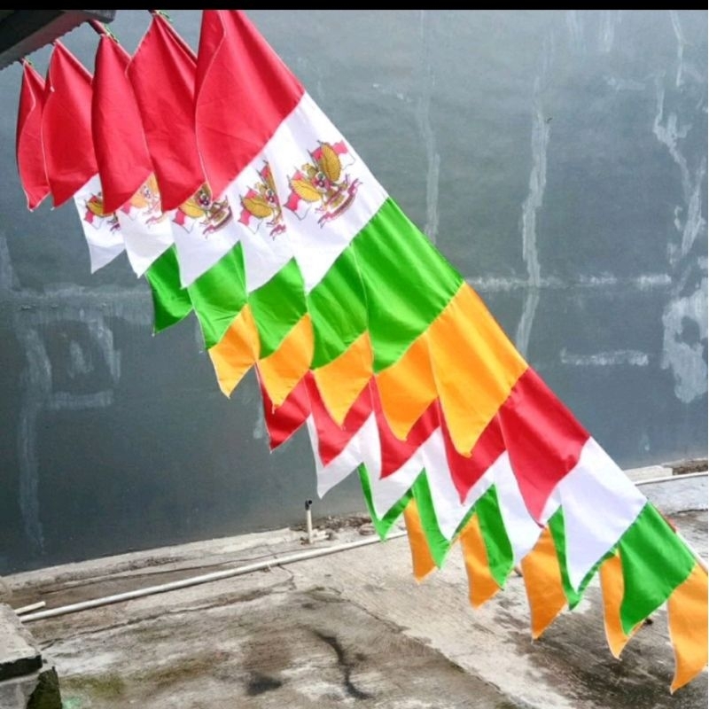 Bendera Umbul-Umbul Warna Merah Putih Garuda Panjang Segitiga
