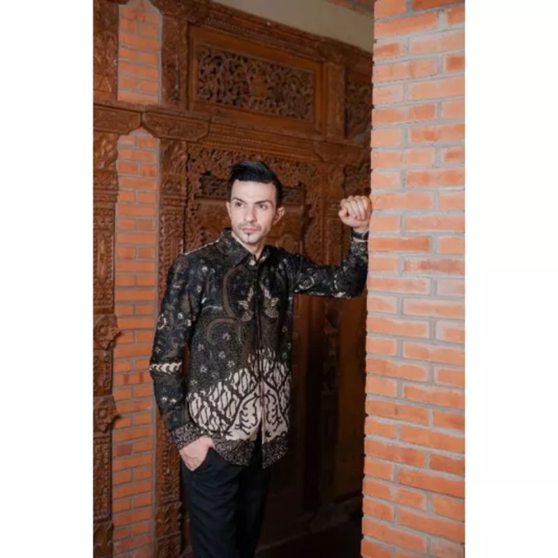 MAGINOT CAKRA KEMEJA BATIK SLIMFIT PREMIUM LAPIS FURING