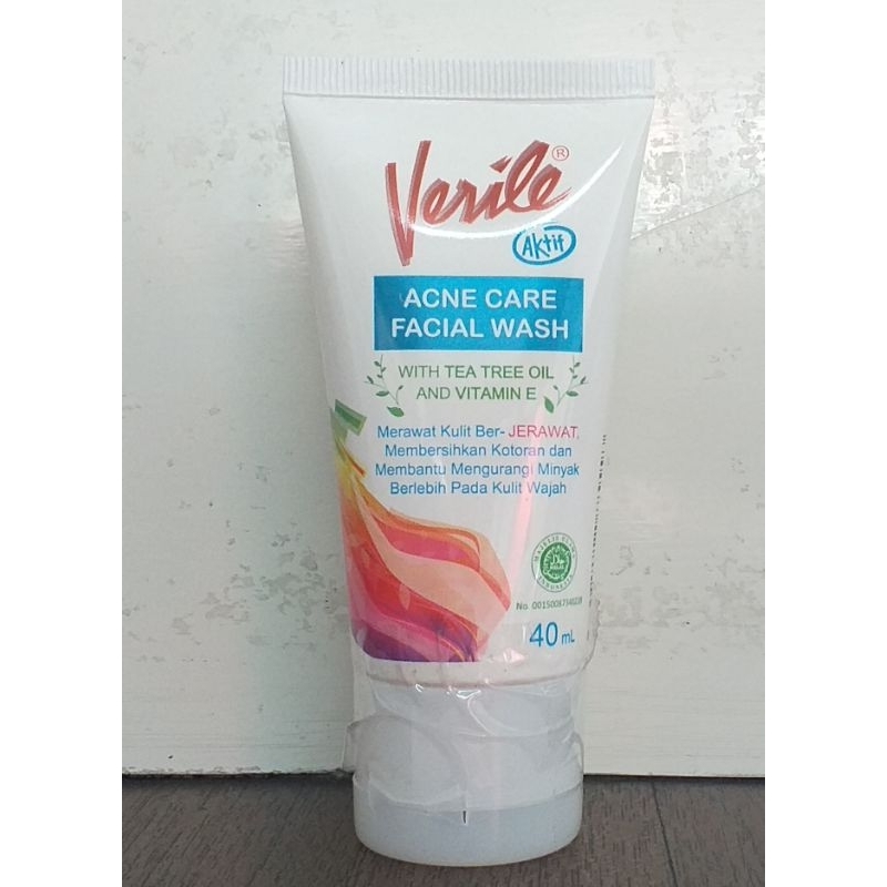 Verile Acne Care Facial Wash with tea tree oil and vitamen E 40 ml