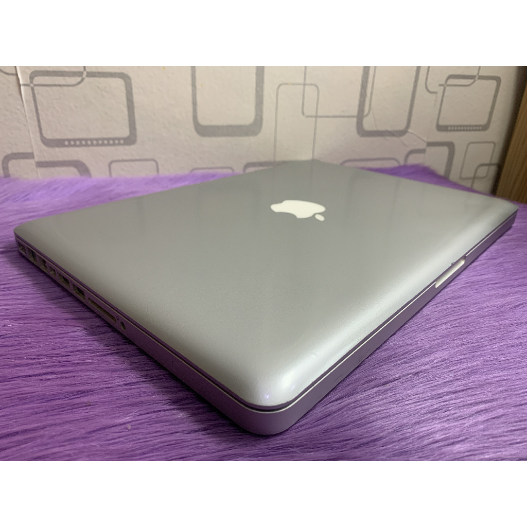 Macbook pro 2011 13 inch Core i5 8GB SSD 256GB