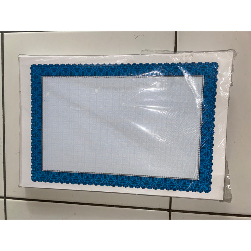 

kertas sertifikat / kertas piagam ukuran F4