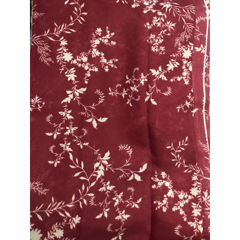 HIJAB VOAL MOTIF BR MAROON