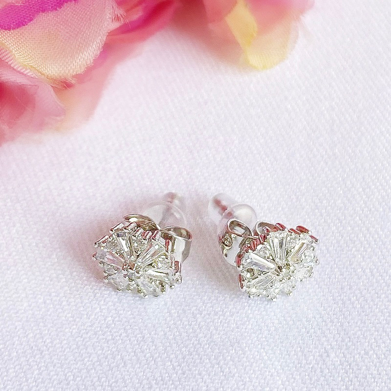 Anting Pesta Wanita Model Snow Flakes Anti Karat