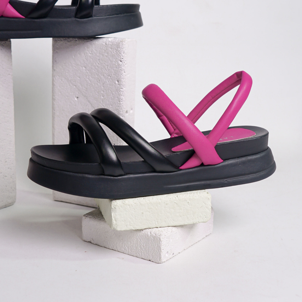 Adarastore -Lapepa MEGGY Sepatu Sandal Casual Wanita Platform Sendal Wedges Tali Belakang  Kekinian