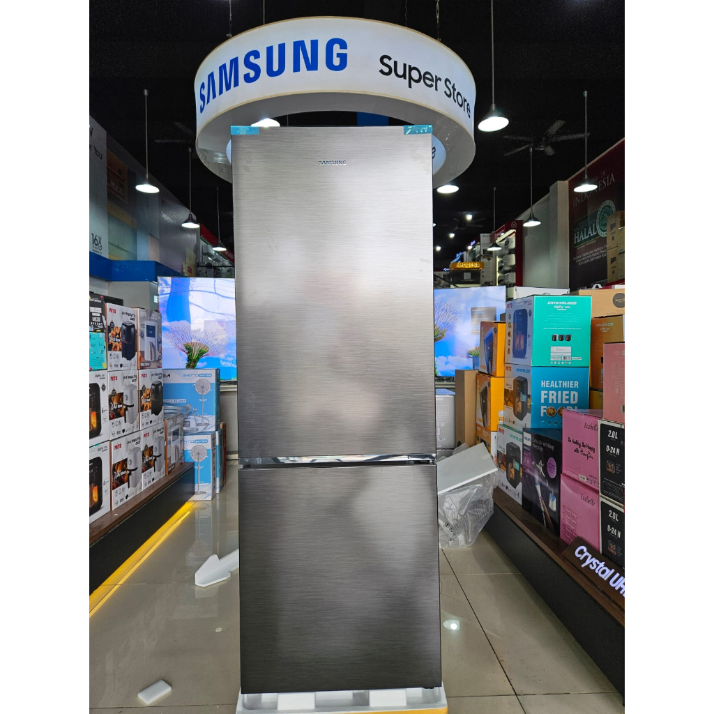 SAMSUNG KULKAS 2 PINTU  BOTTOM FREEZER RB30N4050B1 FREEZER BAWAH