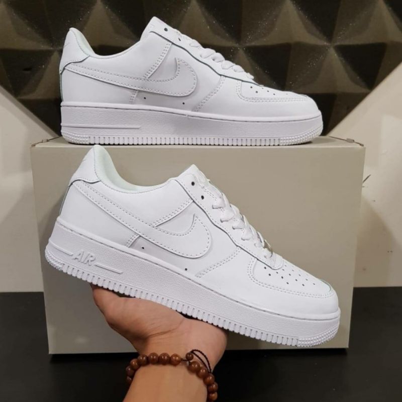 SNEAKERS FASHION PRIA WANITA TERBARU 2023 PUTIH POLOS SIZE 36-36/SEPATU PUTIH POLOS MODEL BARU/SEPATU OLAH RAGA PRIA DEWASA/SEPATU LARI WANITA KEKINIAN/SEPATU BASKET/SEPATU JOGGING/SEPATU SNEAKERS KEKINIAN/SEPATU CASUAL FULL WHITE/SEPATU KULIAH TREND COD