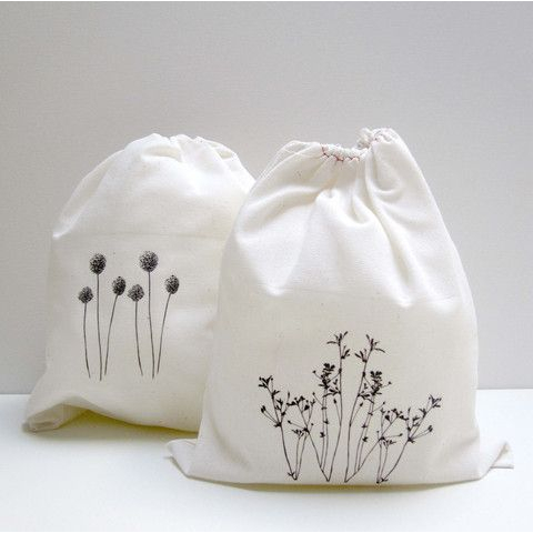 (Custom desain sablon & ukuran) pouch serut blacu premium ukuran 20 x 25 cm,  minimal order 50pcs