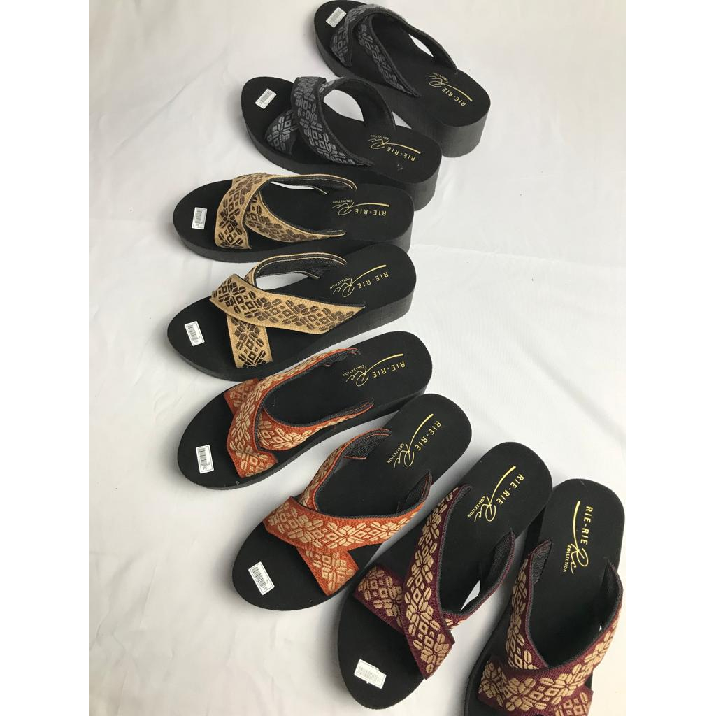 NEW SANDAL WEDGES WANITA SILANG BATIK